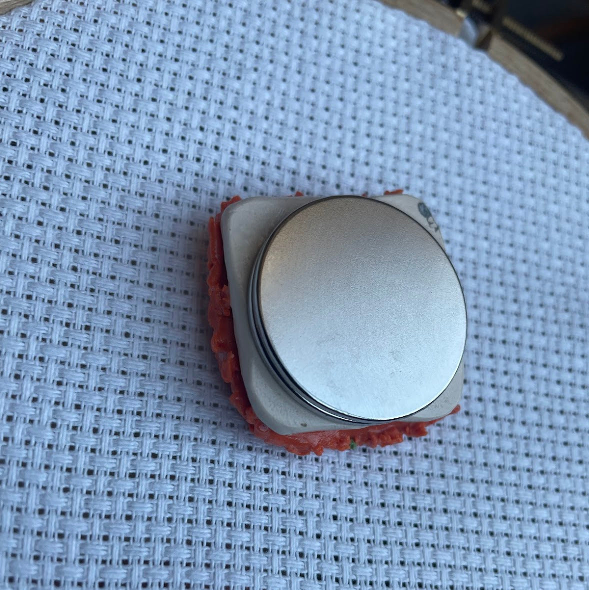 Knafeh Handmade Magnetic Needle Minder