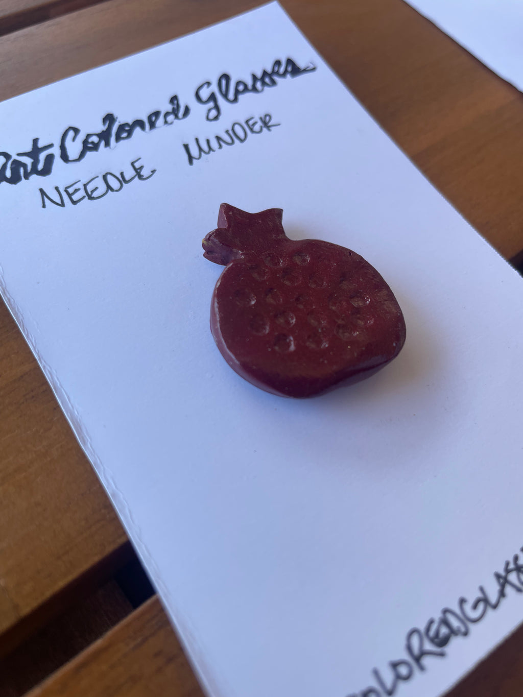 Pomegranate Handmade Magnetic Needle Minder
